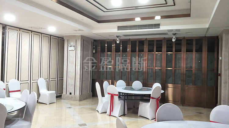 泊寧酒店--不銹鋼活動(dòng)隔斷